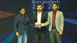 এবার ‘বেস্ট ব্র্যান্ড অ্যাওয়ার্ড’  পেল স্টেলা