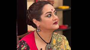 তর্কাতর্কি: গাড়িচালককে সুদীপার ঘুষি
