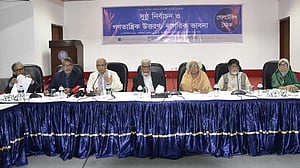 সুষ্ঠু ভোটের পথে সাত ‘প্রতিবন্ধকতা’ দেখছেন বদিউল আলম