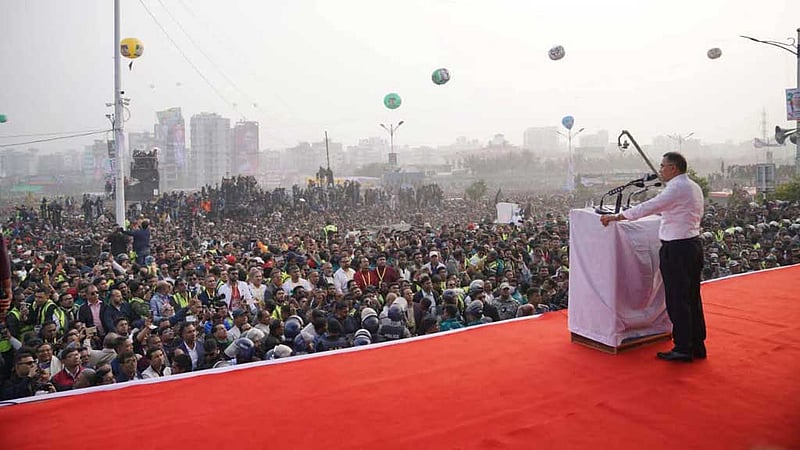 নির্বাসনের অবসান, ফিরলেন তারেক রহমান