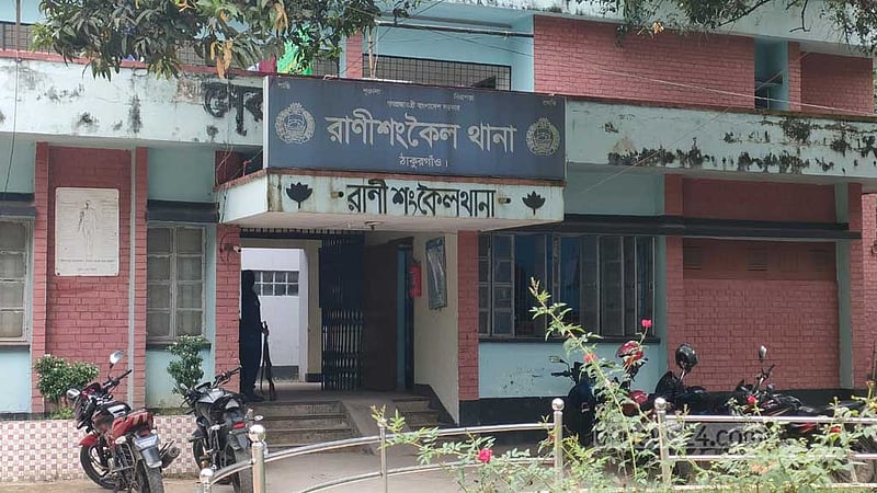 ডাব পাড়তে গিয়ে ছিটকে পড়ে ব্যবসায়ীর মৃত্যু