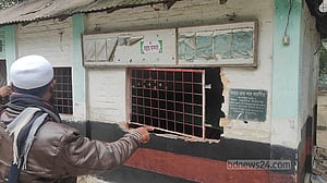 এবার ঠাকুরগাঁওয়ে রাতের আঁধারে মাজার ভাঙচুর