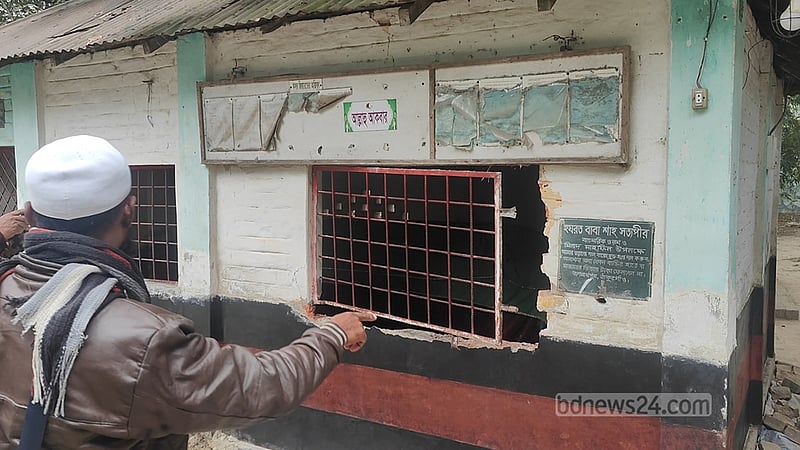 এবার ঠাকুরগাঁওয়ে রাতের আঁধারে মাজার ভাঙচুর