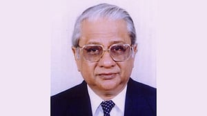 প্রথম তত্ত্বাবধায়ক সরকারের উপদেষ্টা কাজী ফজলুর রহমান মারা গেছেন