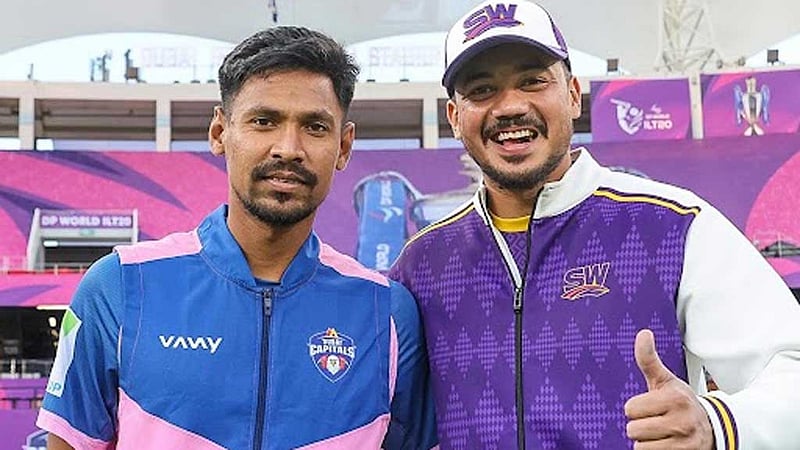খরুচে তাসকিনের ৩ উইকেট, নিয়ন্ত্রিত মুস্তাফিজের ২