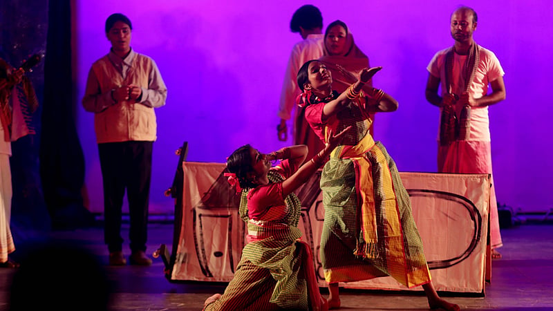 কক্সবাজারে মঞ্চে নাটক ‘ভূমিসূত্র’