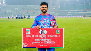 ‘কপালে যদি থাকে, ছয় মেরে দেব’, শেষ বলের আগে আলিস