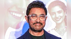 বেঙ্গালুরুর নারীর সঙ্গে আমিরের সম্পর্ক কী?
