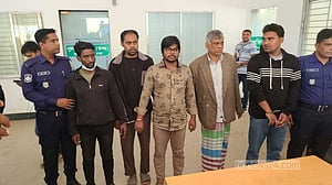 ডেভিল হান্ট: আশুলিয়ায় আওয়ামী লীগের ৫ নেতাকর্মী গ্রেপ্তার, অস্ত্র উদ্ধার