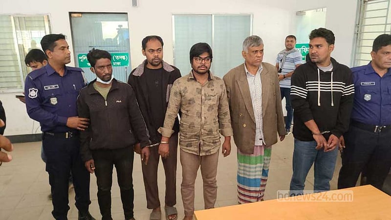 ডেভিল হান্ট: আশুলিয়ায় আওয়ামী লীগের ৫ নেতাকর্মী গ্রেপ্তার, অস্ত্র উদ্ধার