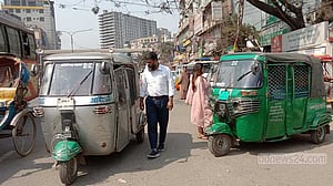 চিঠি প্রত্যাহারের পর অটোরিকশা চলাচল শুরু