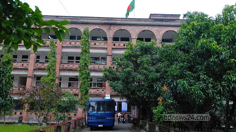 বরিশালে স্কুল ছাত্রী ধর্ষণ মামলায় একজনের যাবজ্জীবন