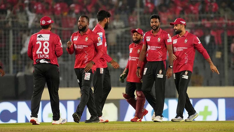 চিটাগংকে পাত্তা না দিয়ে আবার শিরোপার মঞ্চে বরিশাল