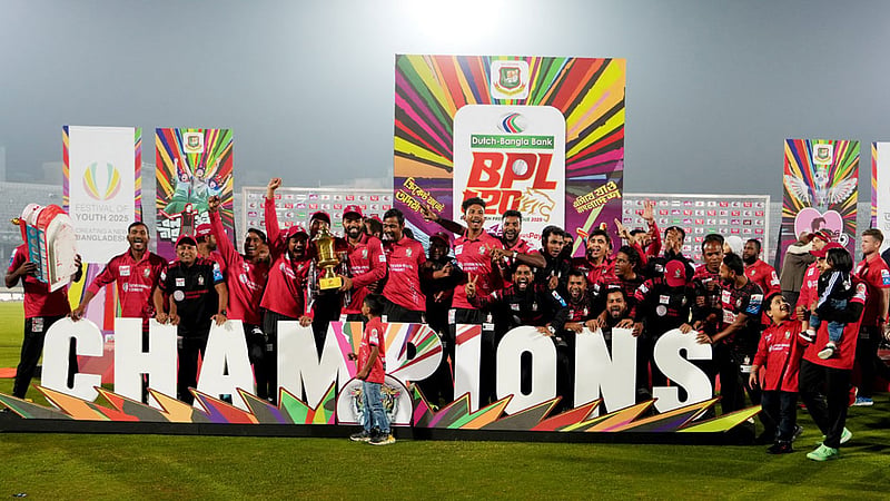 বিপিএল ট্রফি নিয়ে রোববার বরিশালে যাবেন তামিমরা