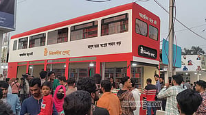 বইমেলায় চেনা রূপে বিশ্বসাহিত্য কেন্দ্র, ‘আপ্লুত’ বই প্রেমীরা