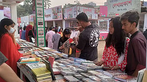 বইমেলায় বিদায়ের সুর: প্রকাশ কমেছে, বই বিক্রিতেও হতাশা