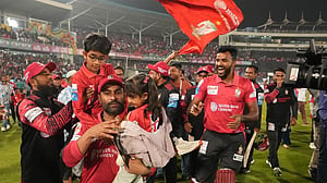 বিপিএলে কে জিতলেন কোন পুরস্কার