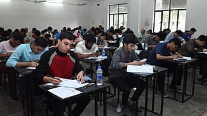 বুয়েটে ভর্তি: চূড়ান্ত লিখিত পরীক্ষা দিলেন ৭৪৬৭ শিক্ষার্থী