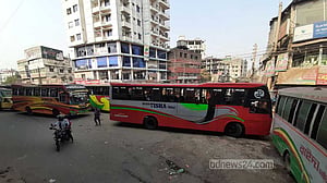 কাউন্টারভিত্তিক বাস বন্ধের দাবিতে সায়েদাবাদে অবরোধ