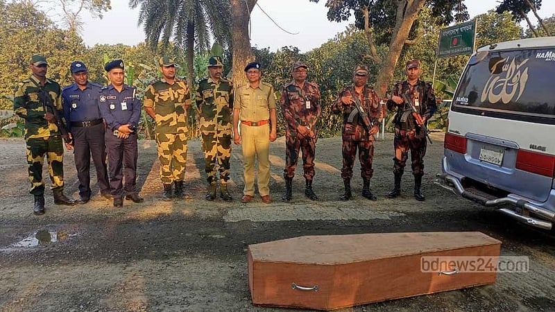 চাঁপাইনবাবগঞ্জ সীমান্তের ওপারে নিহতের লাশ ফেরত দিয়েছে বিএসএফ