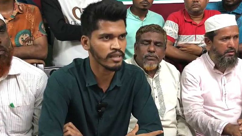 কক্সবাজার বিমান ঘাঁটির কাছে সংঘর্ষ: ‘এলাকাবাসীকে সন্ত্রাসী বানানোর অপচেষ্টা হচ্ছে’