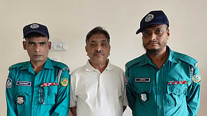 চট্টগ্রামে সাবেক কাউন্সিলরসহ ২০ জন গ্রেপ্তার