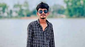 বন্ধুর ‘প্রেমের বিয়ে’ নিয়ে বিরোধ: হামলায় স্কুলছাত্রের মৃত্যু