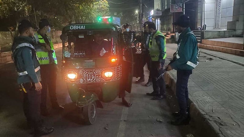 নাজুক আইনশৃঙ্খলা পরিস্থিতি ঈদে ভোগাবে কতটা?