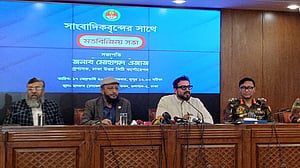 তিন বিষয়ে গুরুত্ব ডিএনসিসি প্রশাসকের