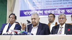সংবিধান পুনর্লিখন একটা ভুল ধারণা: ড. কামাল হোসেন