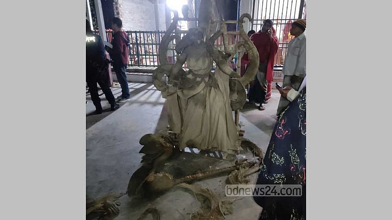 ফরিদপুরে মন্দিরে ঢুকে নির্মাণাধীন সরস্বতী প্রতিমা ভাঙায় যুবক আটক