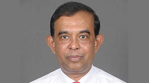 চাকরি গেল মেট্রোরেলের এমডি ফারুকের