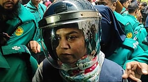 হত্যা মামলা দিয়ে কেন সাংবাদিক হয়রানি, আদালতে ফারজানা রূপার প্রশ্ন