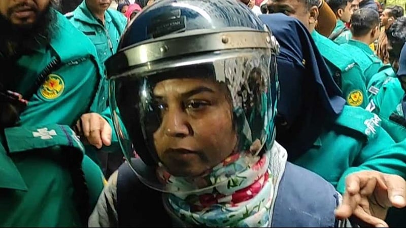হত্যা মামলা দিয়ে কেন সাংবাদিক হয়রানি, আদালতে ফারজানা রূপার প্রশ্ন