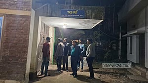 ফেনীতে পূজা দেখে ফেরার পথে প্রাণ গেল ৩ বন্ধুর