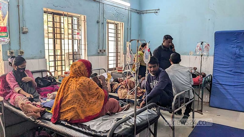 গাইবান্ধায় কুলখানির দাওয়াত খেয়ে দুই শতাধিক মানুষ হাসপাতালে