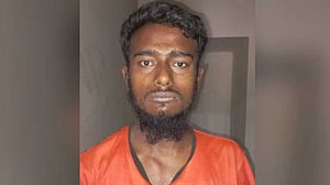 গাজীপুরে বাবার লাশ আনতে গিয়ে ছিনতাইয়ের কবলে স্বজনরা