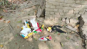 গোপালগঞ্জে রাতের আঁধারে প্রতিমা ভাঙচুর