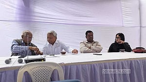 যাচাই-বাছাই করে তবেই সিনেমা মুক্তি, কমিটি করছেন হল মালিকরা
