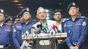 'ধৈর্যের বাঁধ ভাঙলে’ মানুষই ব্যবস্থা নেবে, অপেক্ষায় স্বরাষ্ট্র উপদেষ্টা