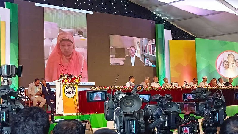 প্রতিহিংসা-প্রতিশোধ নয়: খালেদা জিয়া