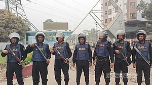 সিন্ডিকেটের সিদ্ধান্ত: কুয়েটে রাজনীতি বন্ধ, হামলার তদন্তে কমিটি