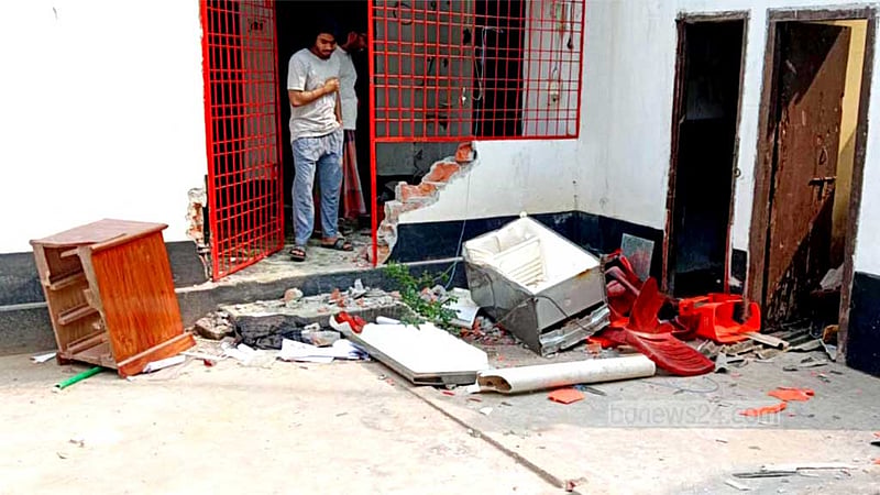কুষ্টিয়ায় বৈষম্যবিরোধী ছাত্রনেতার বাড়িতে হামলা-ভাঙচুরের অভিযোগ
