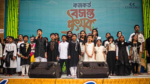 লেক সিটি কনকর্ডে বসন্ত উৎসব