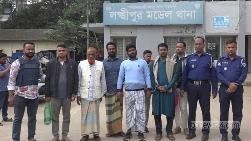‘অপারেশন ডেভিল হান্ট’: লক্ষ্মীপুরে আওয়ামী লীগের ১১ নেতাকর্মী গ্রেপ্তার