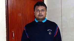 লালমনিরহাটে সাবেক প্রতিমন্ত্রীর ভাতিজা গ্রেপ্তার