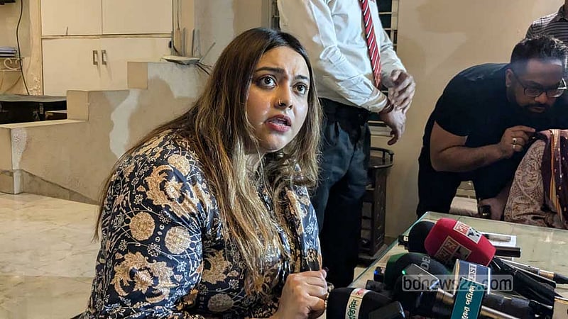 সম্পত্তির বিরোধ: হামলার জন্য মামি ও বিএনপি নেতাকে দুষছেন লামিয়া