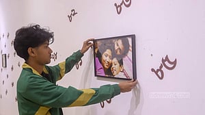 সাগর-রুনি হত্যার ১৩ বছর: দেয়াল জুড়ে শুধুই স্মৃতি