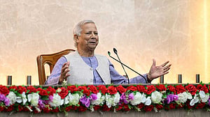 স্তুতি দিয়ে সময় নষ্ট করার সুযোগ নেই: প্রধান উপদেষ্টা