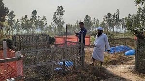মুন্সীগঞ্জে আবার কবর খুঁড়ে ৭ কঙ্কাল চুরি, জনমনে আতঙ্ক